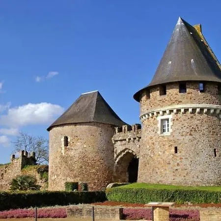 Chateau De La Coliniere - Vue Sur Loire